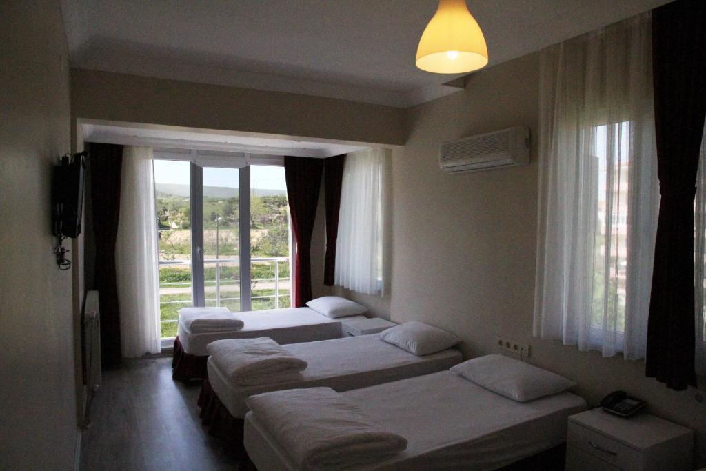 Boss 2 Hotel Eceabat Room photo